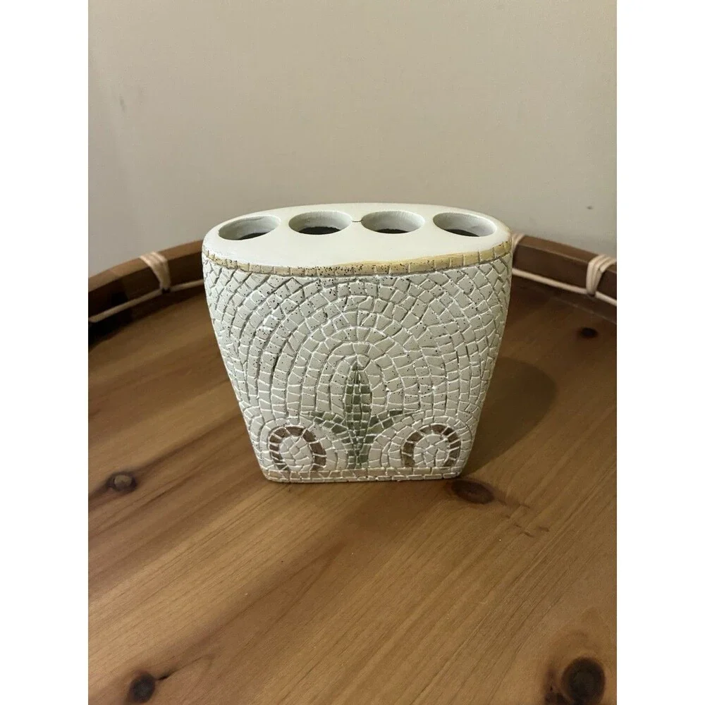 Croscill  Torino Mosaic Toothbrush Holder